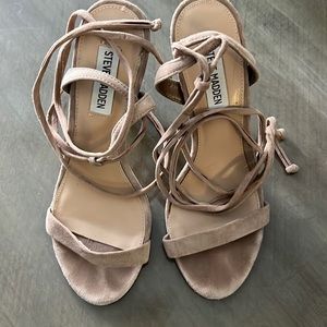 Steve Madden tie up heels